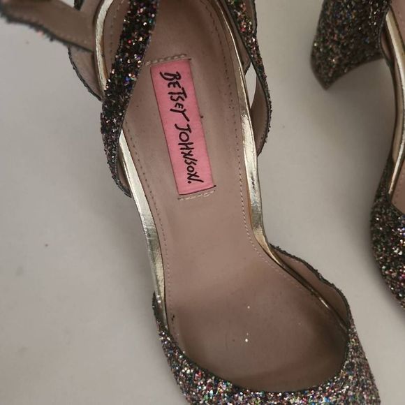 Betsey Johnson Glissten Chunky Heel Ankle Strap,  Sz. 9, New - Picture 4 of 7